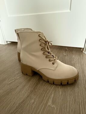 Target Tan Lace-Up Chunky Combat Boots